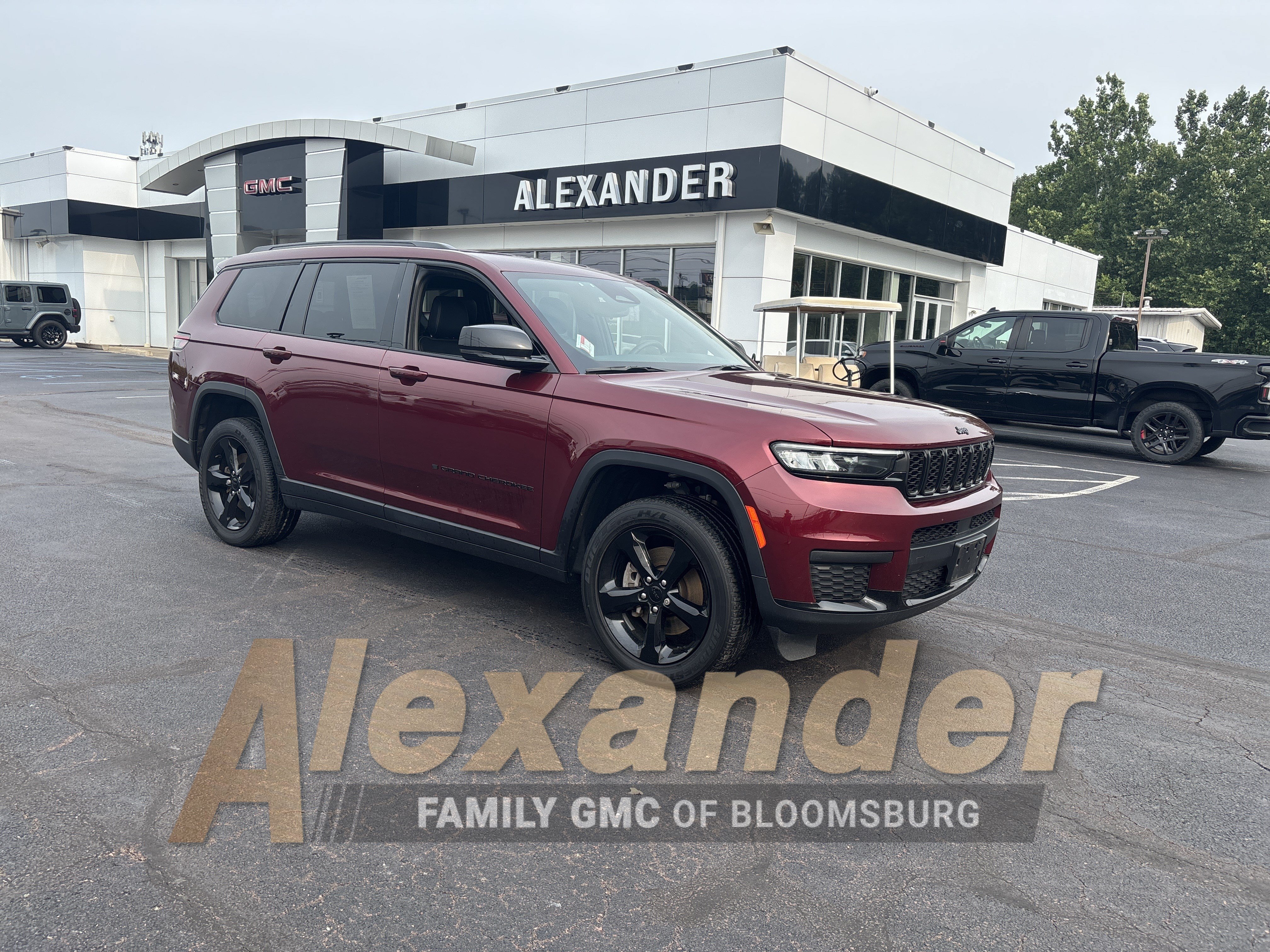 Used 2023 Jeep Grand Cherokee L Laredo