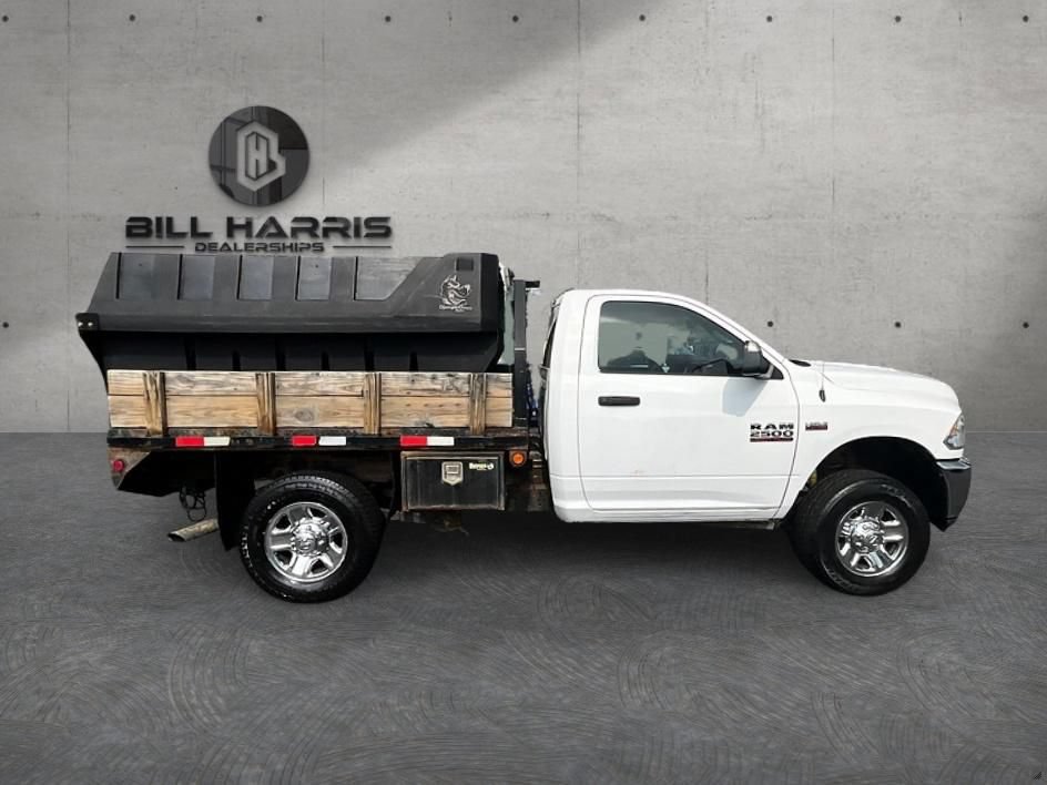 Used 2018 RAM 2500 Tradesman w/ Chrome Appearance Group AWD/4WD image 4