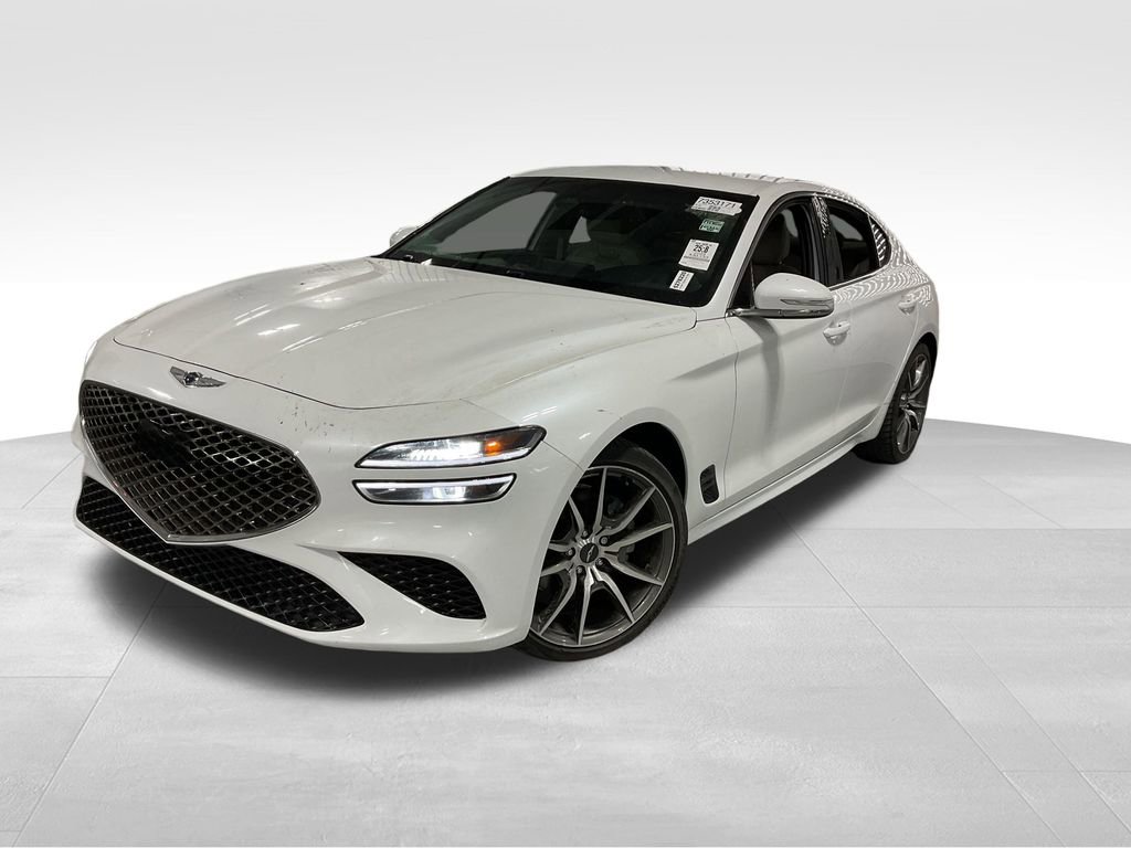 Used 2023 Genesis G70 2.0T image 3