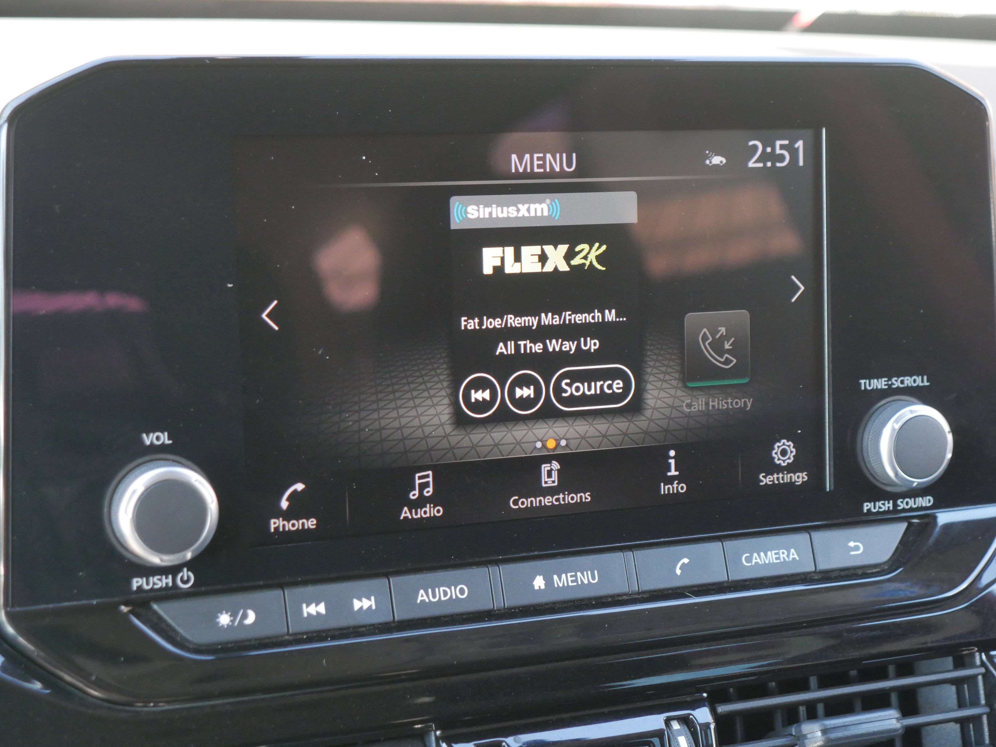 Certified 2024 Nissan Pathfinder SV image 9