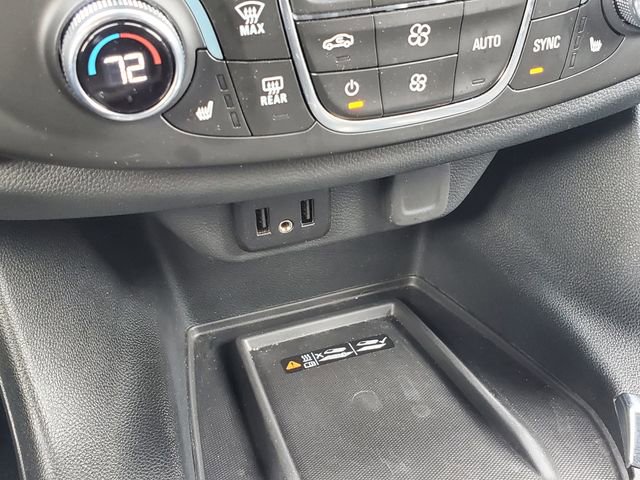 Used 2023 Chevrolet Traverse LT image 34