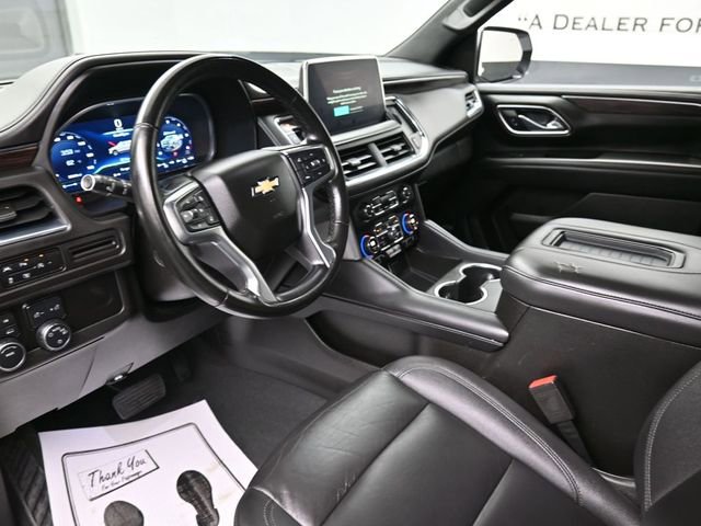 Used 2023 Chevrolet Suburban LT w/ Luxury Package image 18
