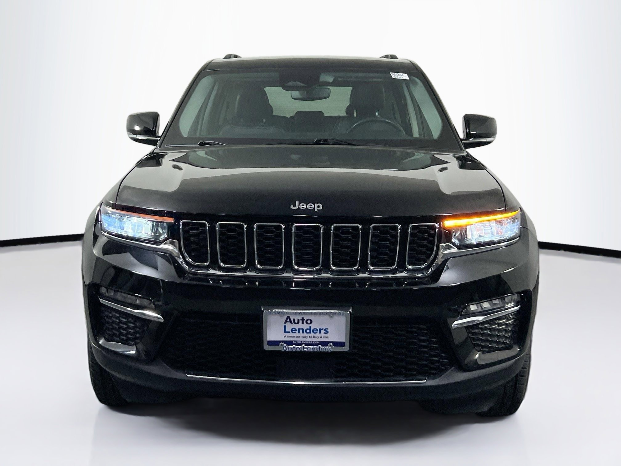 Used 2022 Jeep Grand Cherokee Limited image 2