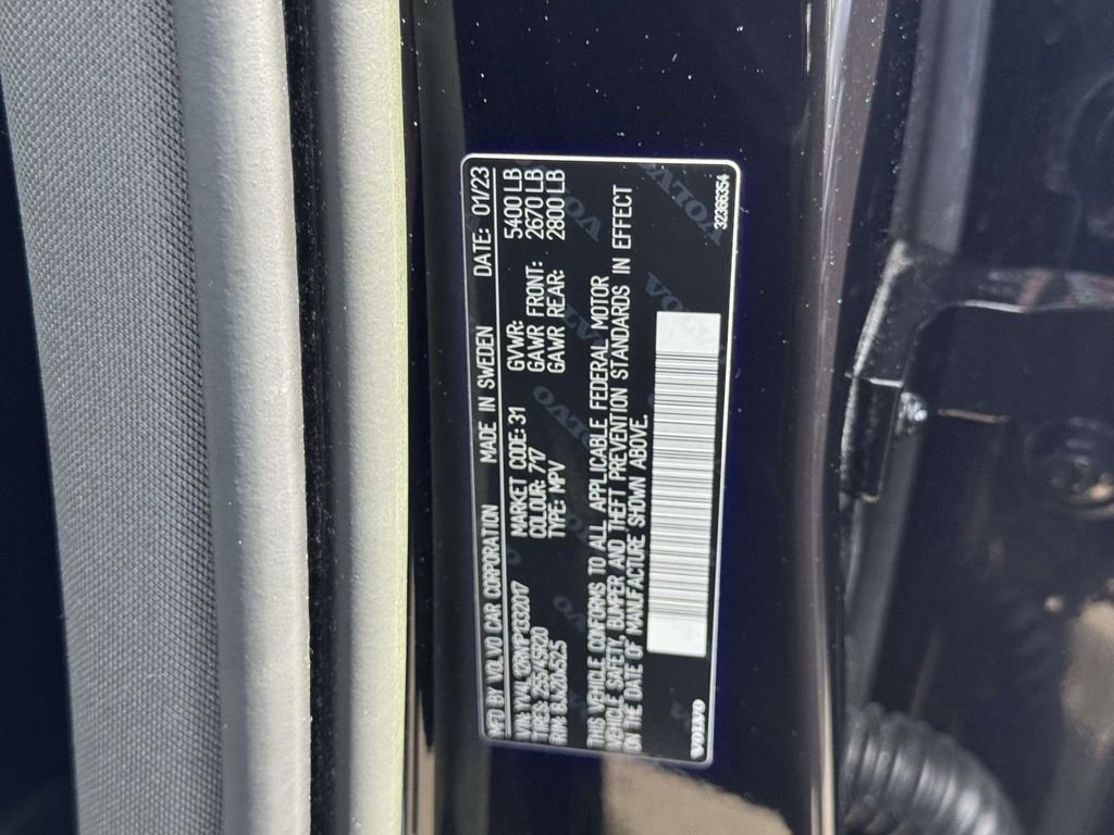 Certified 2023 Volvo XC60 B5 Plus image 16