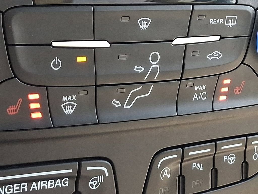 Certified 2018 Ford Escape Titanium w/ Ford Safe & Smart Package image 26