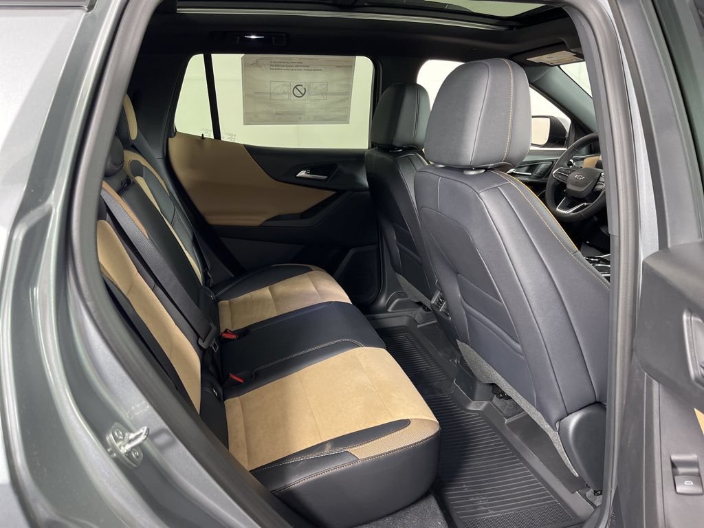 New 2026 Chevrolet Equinox ACTIV w/ Convenience Package III AWD/4WD image 13