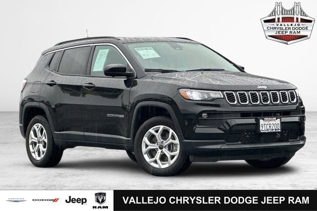 Used 2025 Jeep Compass Latitude w/ Convenience Group