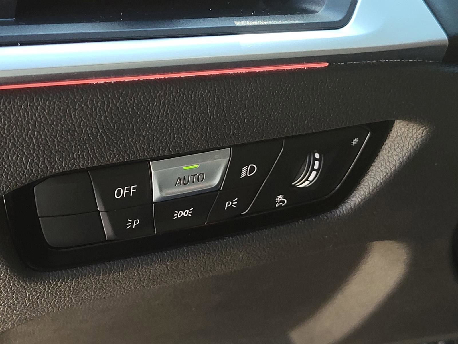 Used 2023 BMW M340i RWD image 21