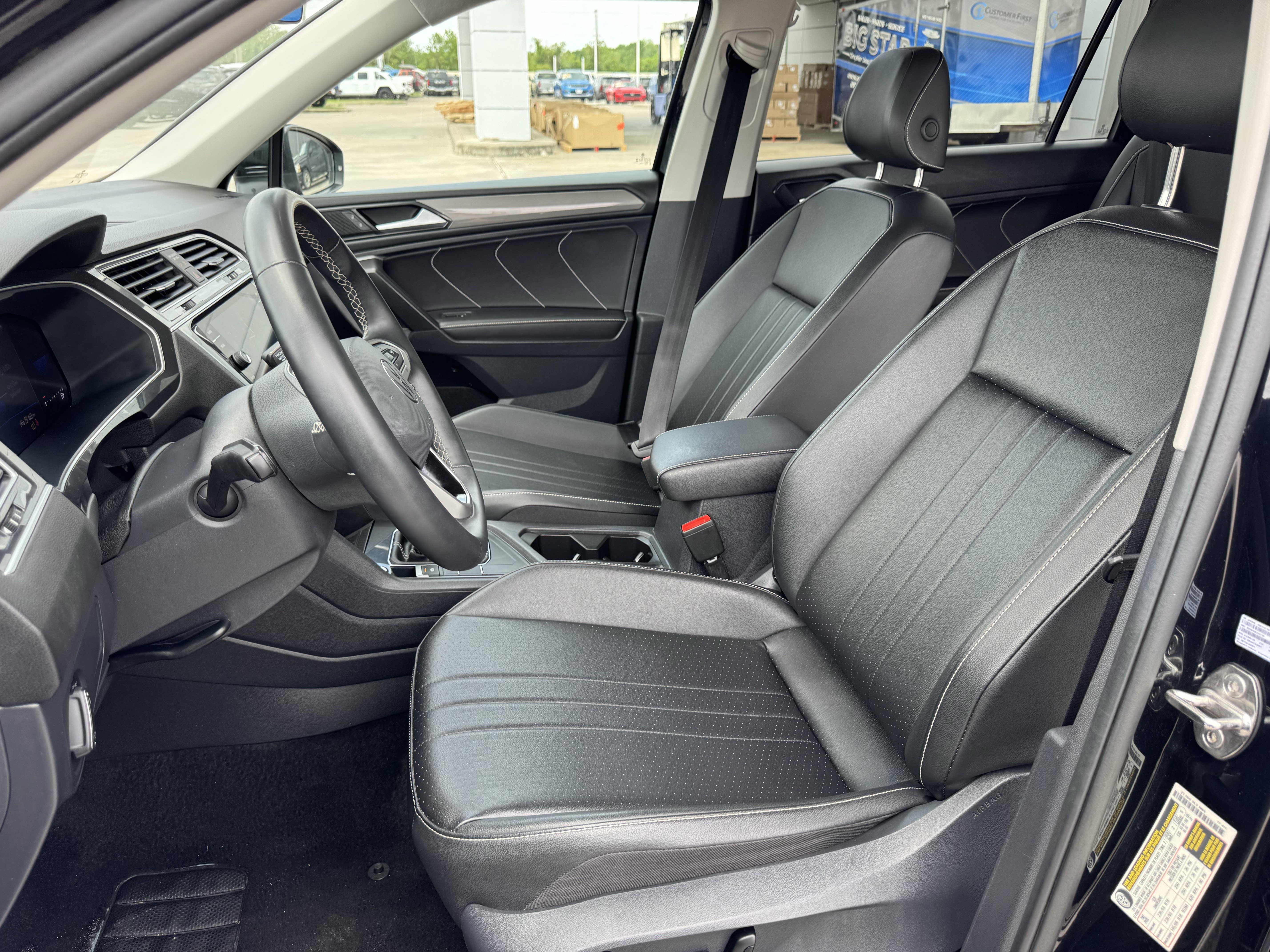 Used 2024 Volkswagen Tiguan SE FWD image 27