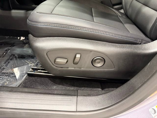 New 2026 Chevrolet Equinox EV LT image 14