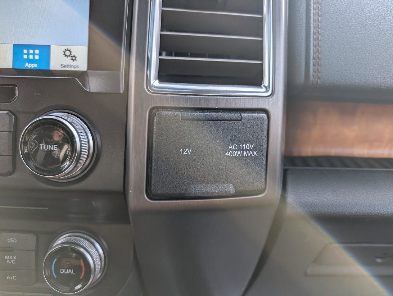 Used 2016 Ford F150 Limited w/ Trailer Tow Package image 26