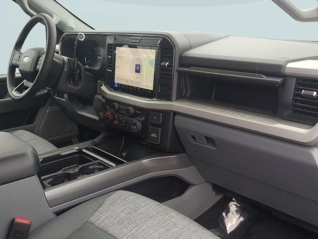 New 2026 Ford F250 XLT w/ XLT Premium Package AWD/4WD image 30