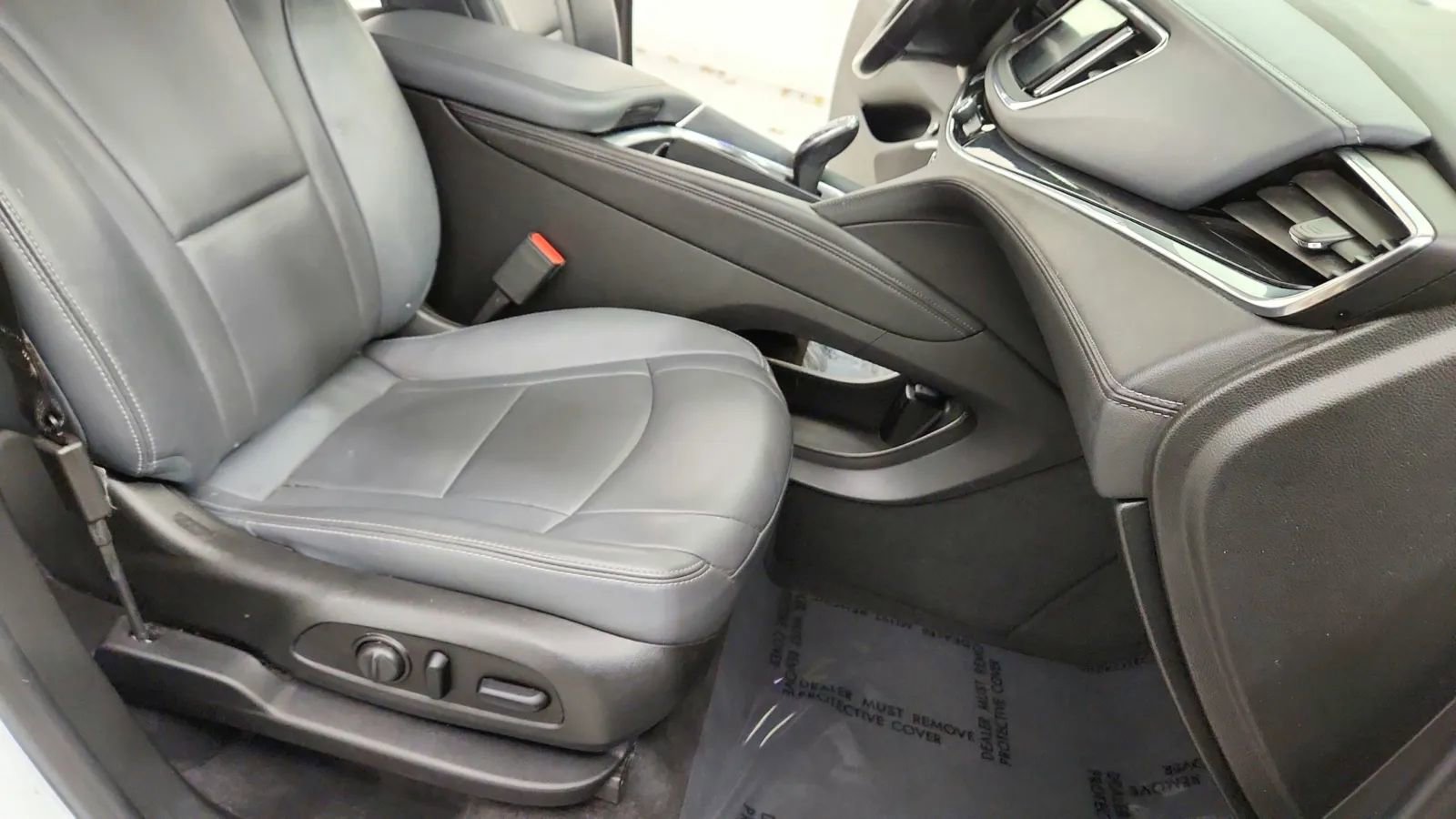 Used 2019 Buick Enclave Essence image 26