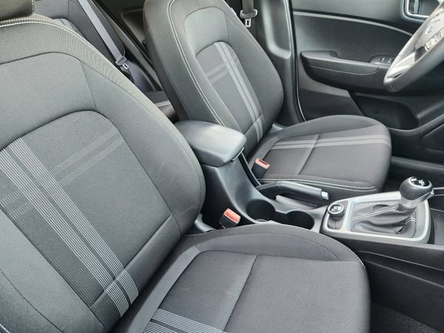 Certified 2025 Hyundai Venue SEL FWD image 8