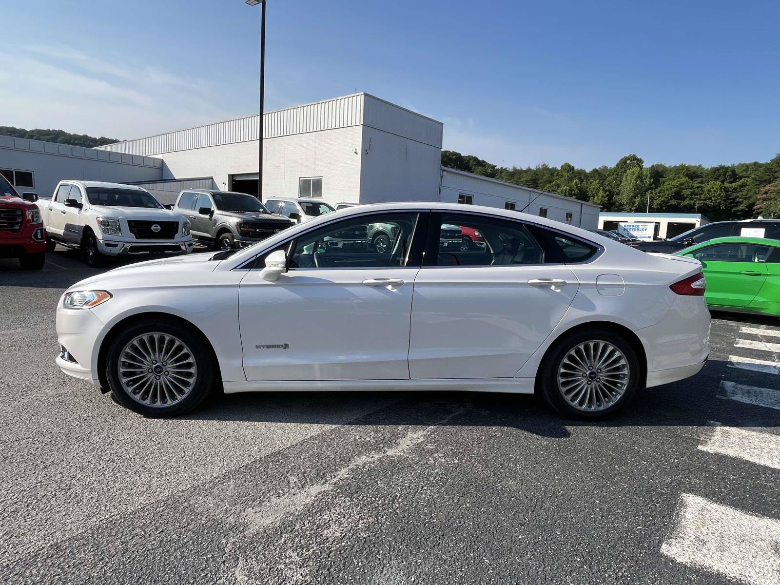 Used 2014 Ford Fusion Titanium FWD image 5