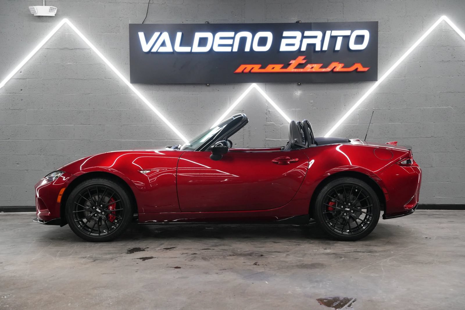 Used 2023 MAZDA MX-5 Miata Club w/ Brembo/BBS Recaro Package RWD image 15