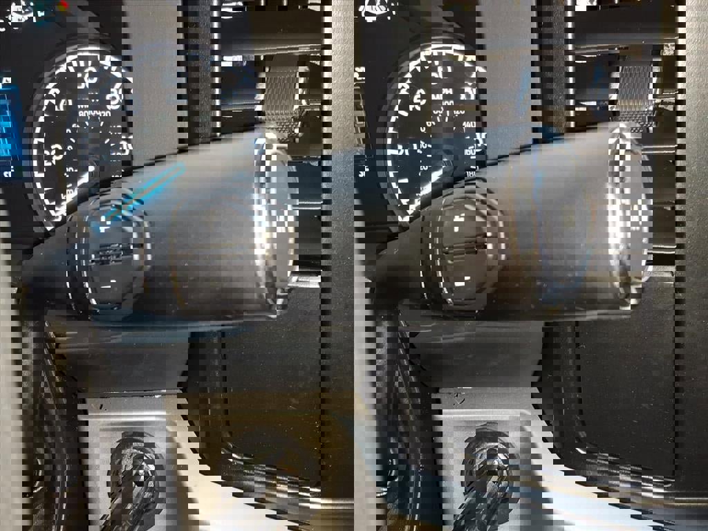 Used 2024 Ford F250 XLT w/ FX4 Off-Road Package image 22