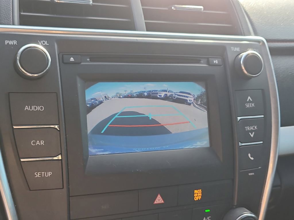 Used 2017 Toyota Camry SE FWD image 20