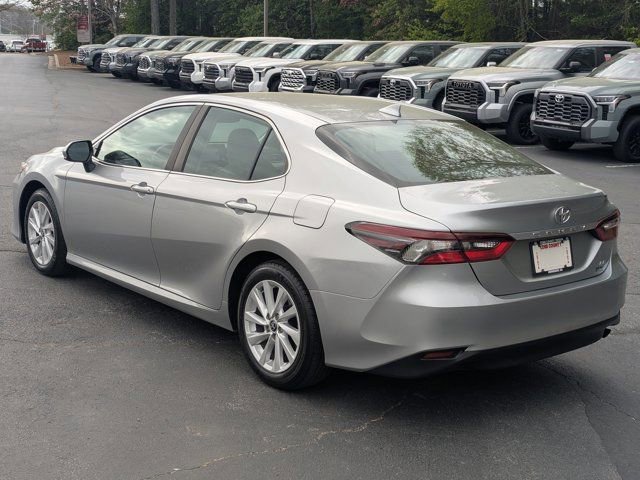 Used 2023 Toyota Camry LE FWD image 5