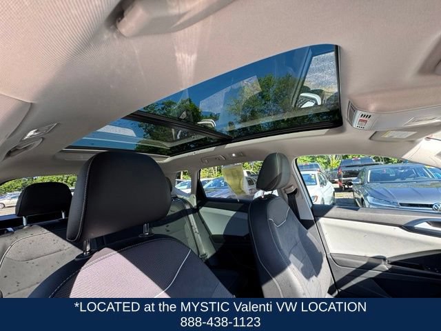 Certified 2023 Volkswagen Taos SE w/ Panoramic Sunroof Package FWD image 28