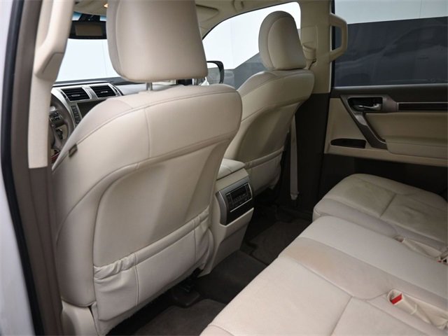 Used 2017 Lexus GX 460 image 10