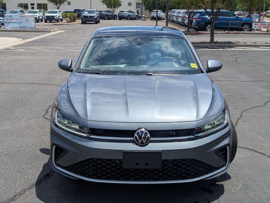 New 2025 Volkswagen Jetta SE image 3