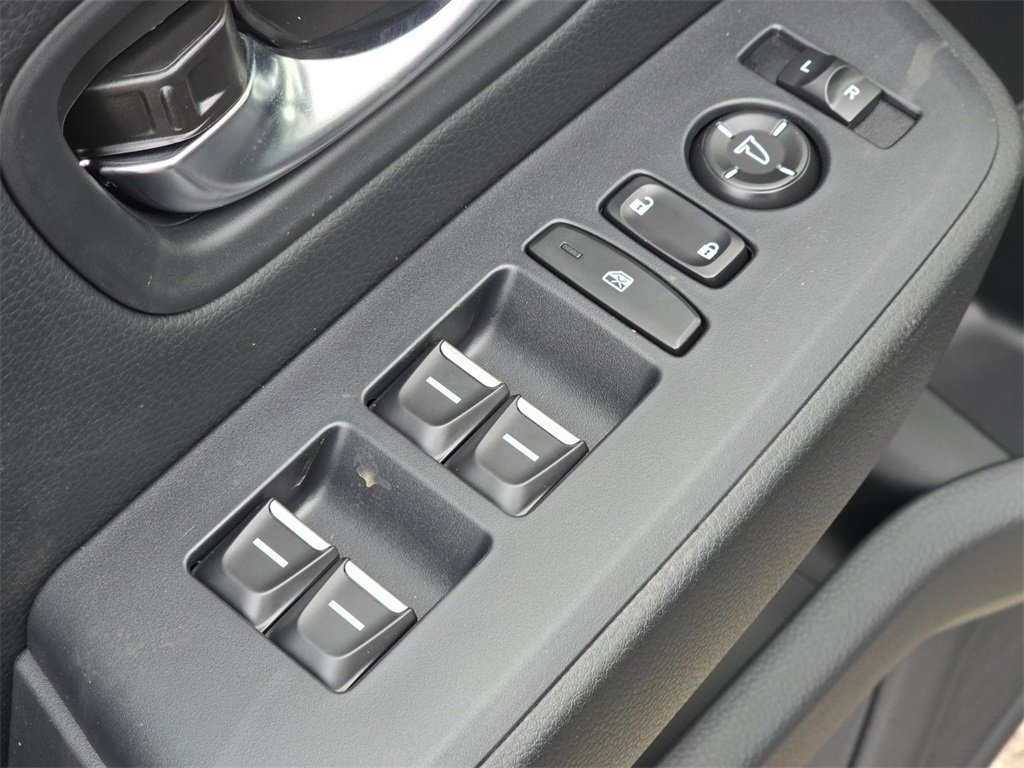 New 2025 Honda Pilot Touring image 28