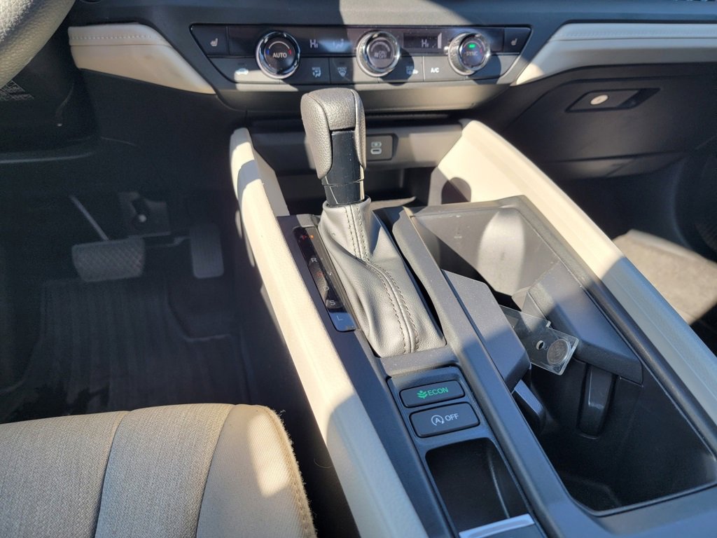 Certified 2024 Honda Accord EX image 31