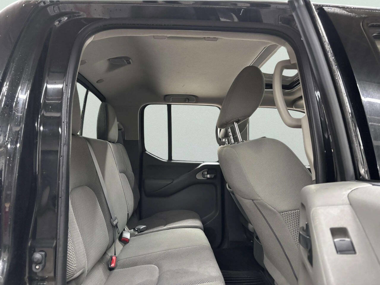 Used 2019 Nissan Frontier SV w/ Value Truck Package image 18