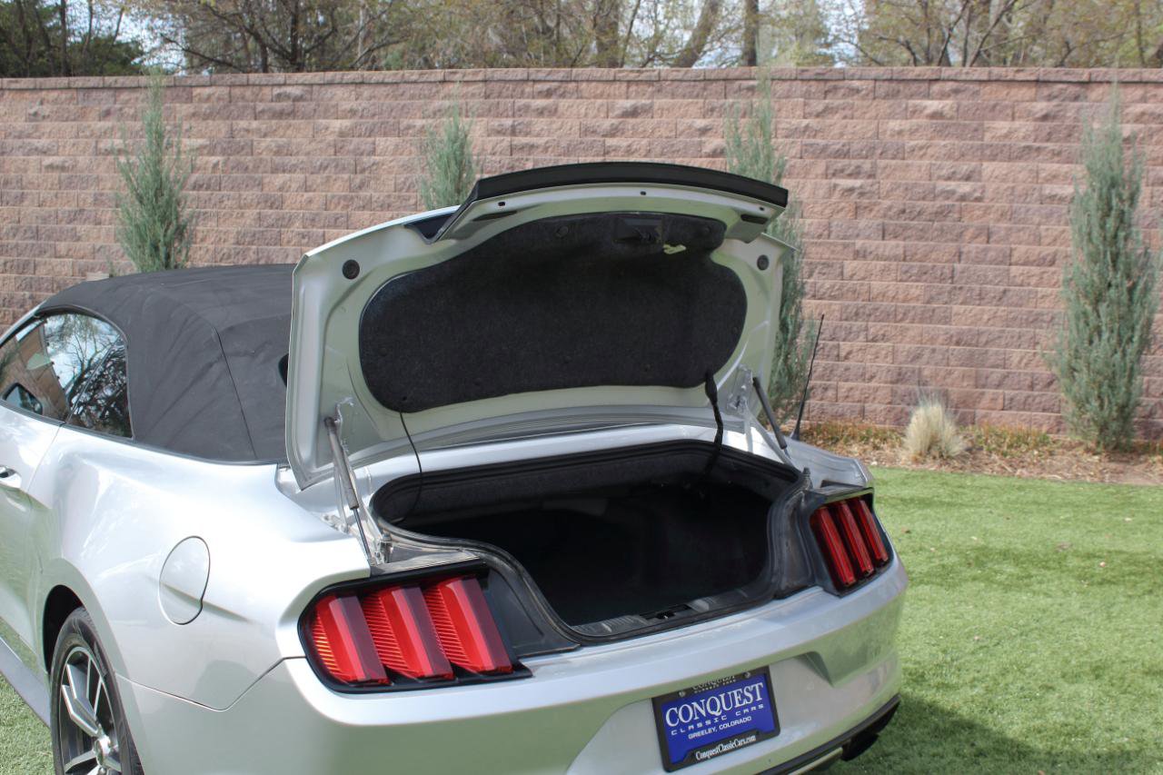 Used 2017 Ford Mustang Premium image 35