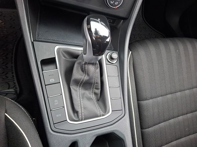 Used 2023 Volkswagen Jetta Sport image 15