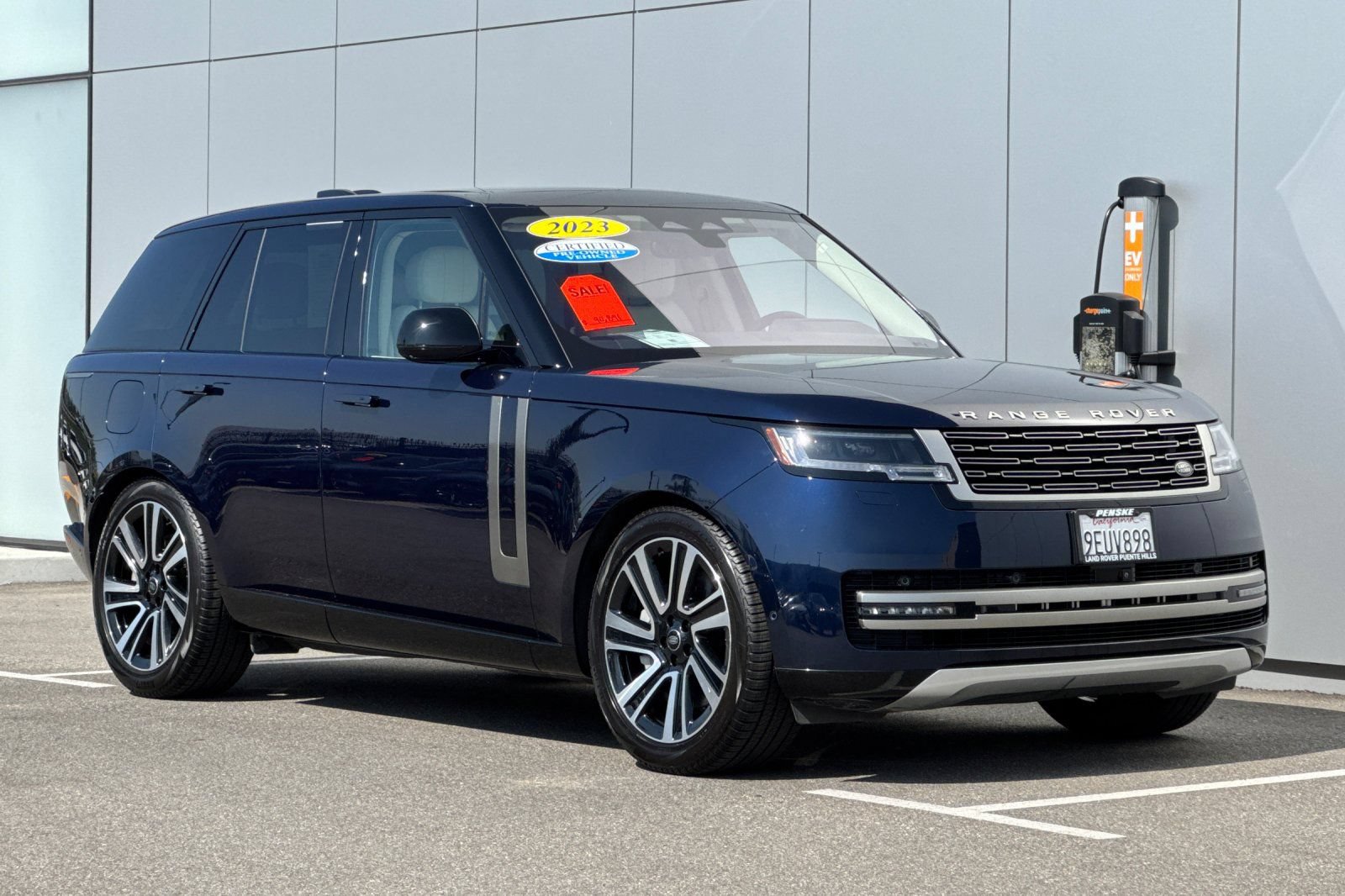 Certified 2023 Land Rover Range Rover SE AWD/4WD image 7