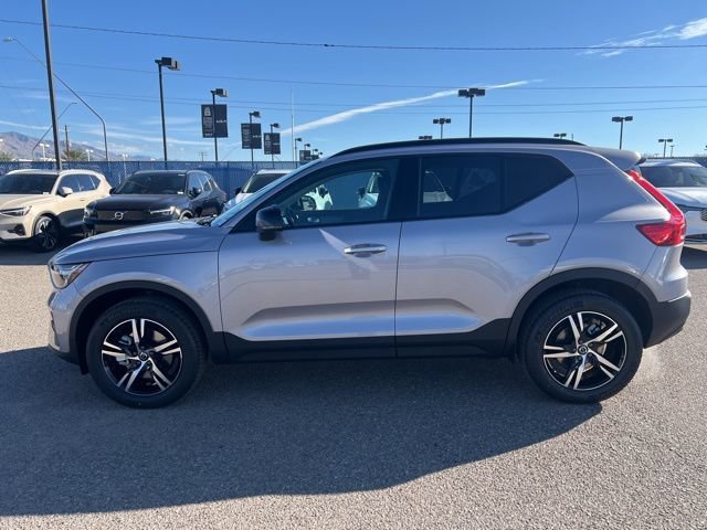 New 2026 Volvo XC40 B4 Core FWD image 7
