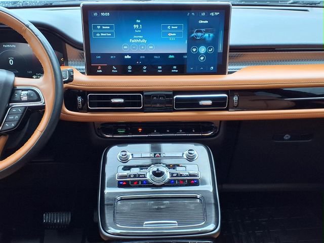 Certified 2023 Lincoln Nautilus Black Label AWD/4WD image 8