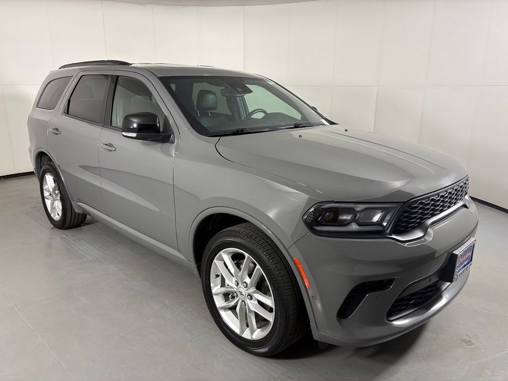 Used 2025 Dodge Durango GT AWD/4WD image 2