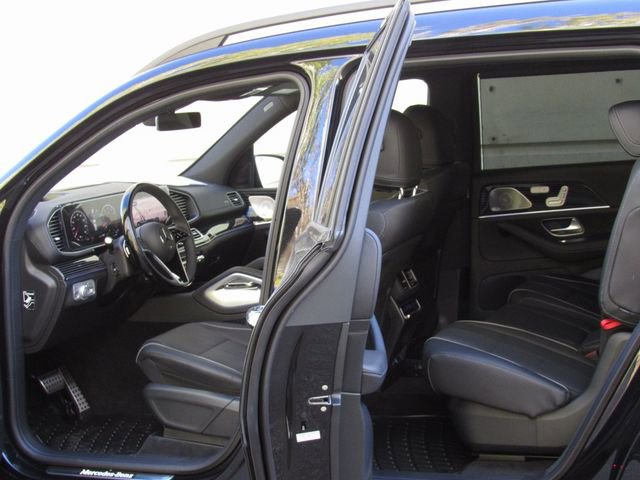 New 2026 Mercedes-Benz GLS 580 4MATIC image 12