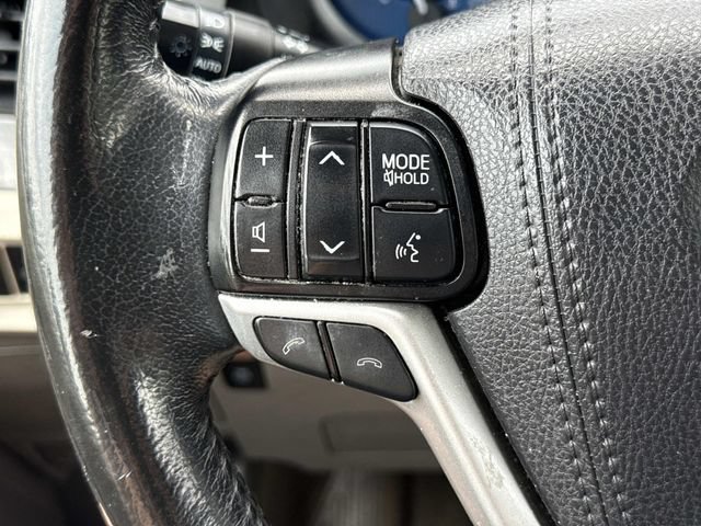 Used 2019 Toyota Sienna XLE w/ XLE Navigation Package FWD image 25