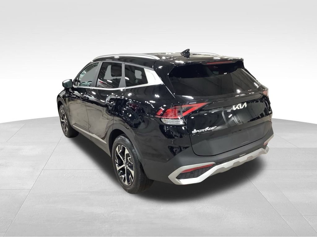 Certified 2023 Kia Sportage EX image 9