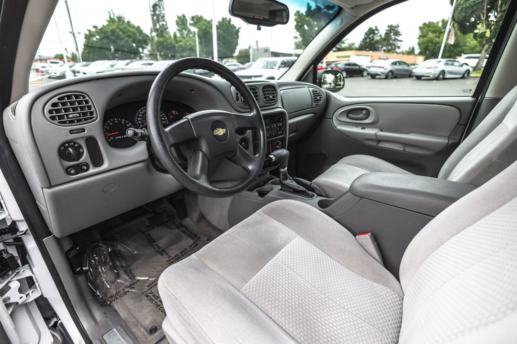 Used 2008 Chevrolet TrailBlazer 4WD image 14