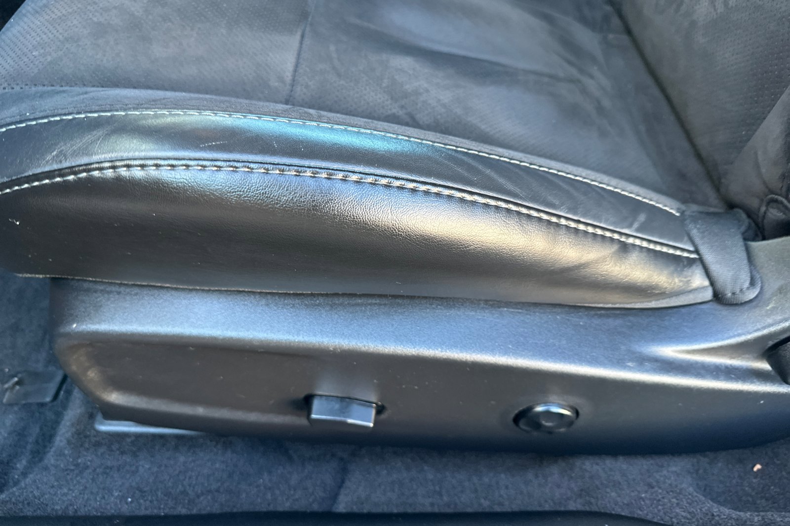 Used 2018 Dodge Challenger T/A image 13