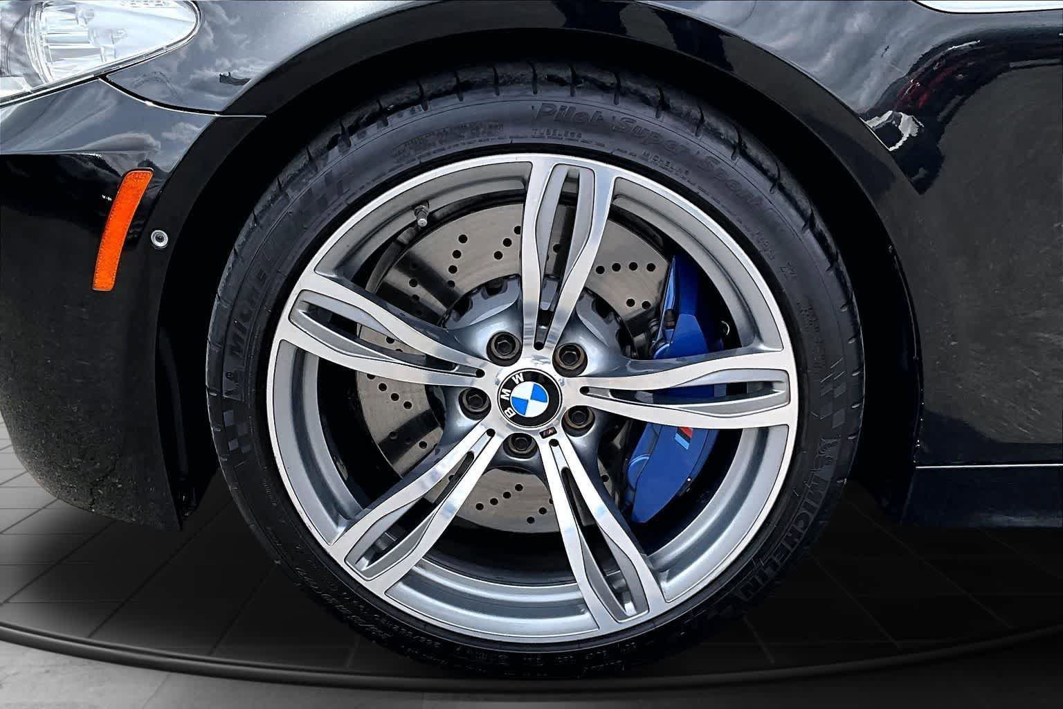 Used 2013 BMW M5 RWD image 8