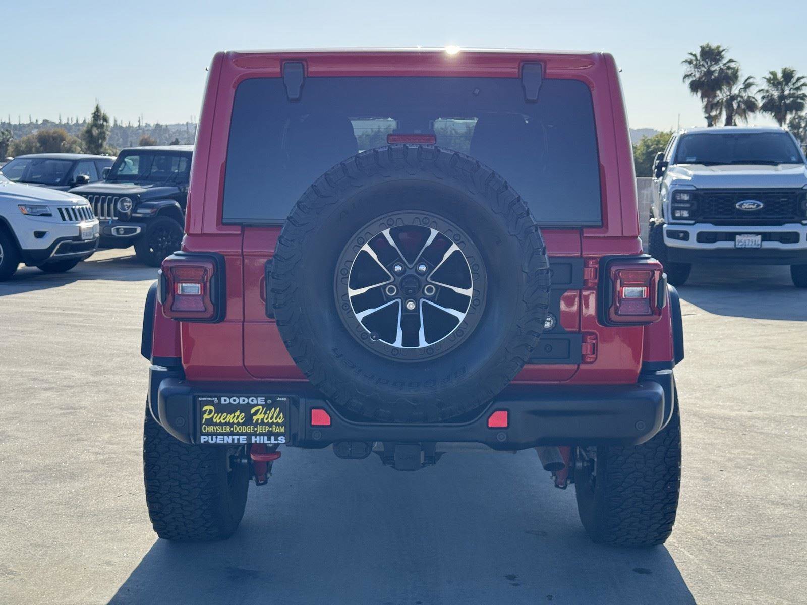 Certified 2024 Jeep Wrangler Unlimited Rubicon AWD/4WD image 5