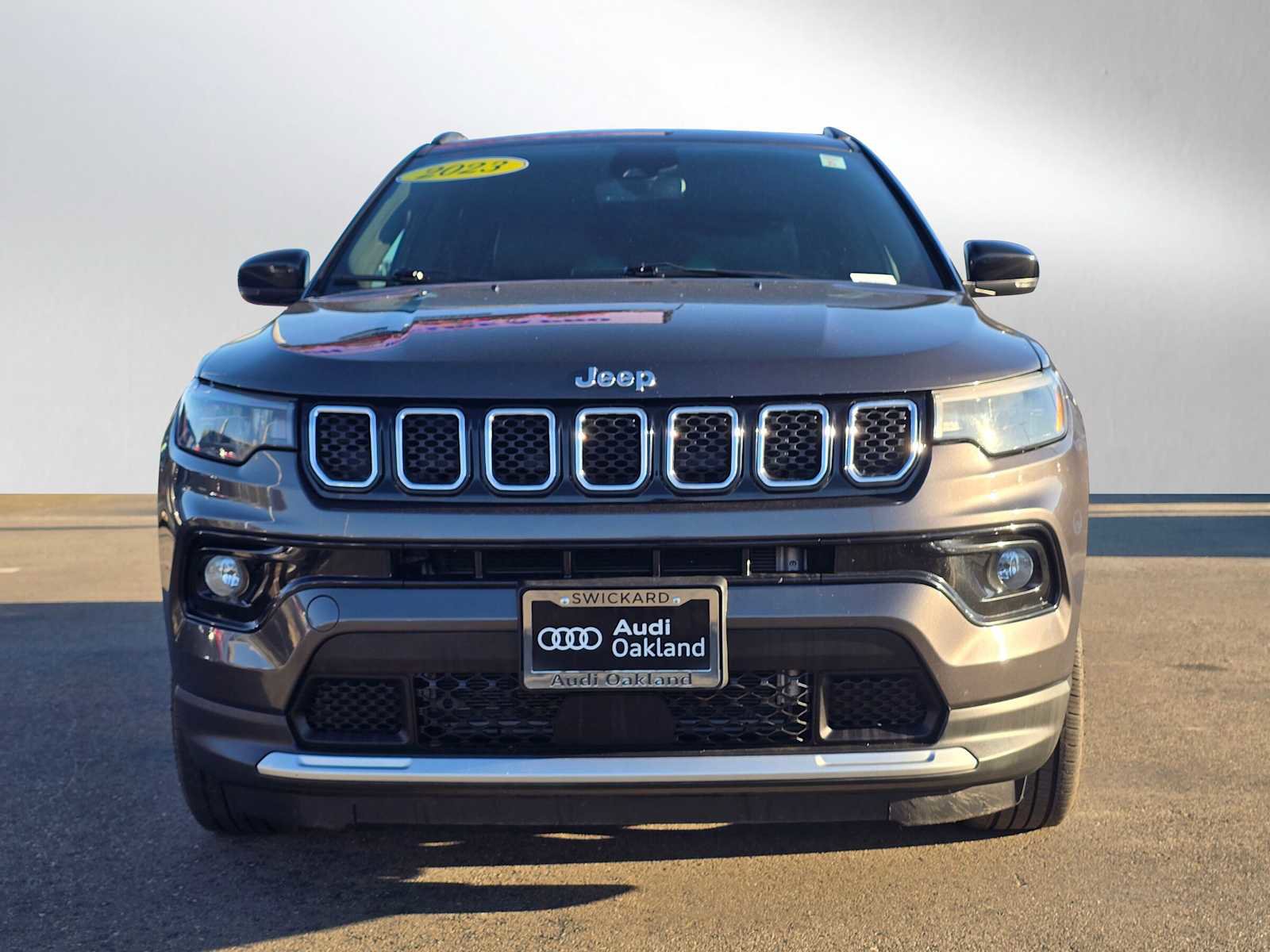 Used 2023 Jeep Compass Limited image 8