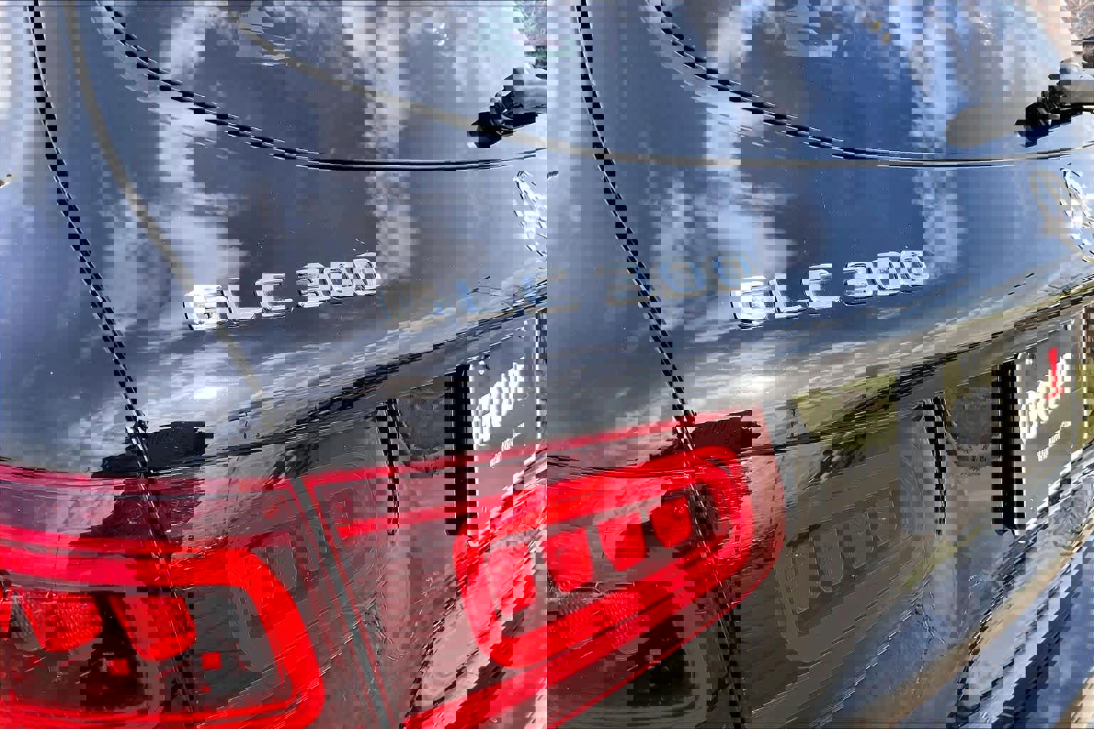 Used 2022 Mercedes-Benz GLC 300 image 27