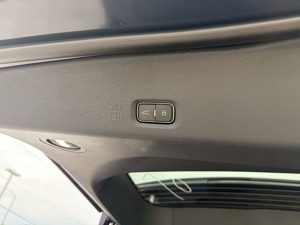 New 2027 Ford Expedition Platinum AWD/4WD image 17