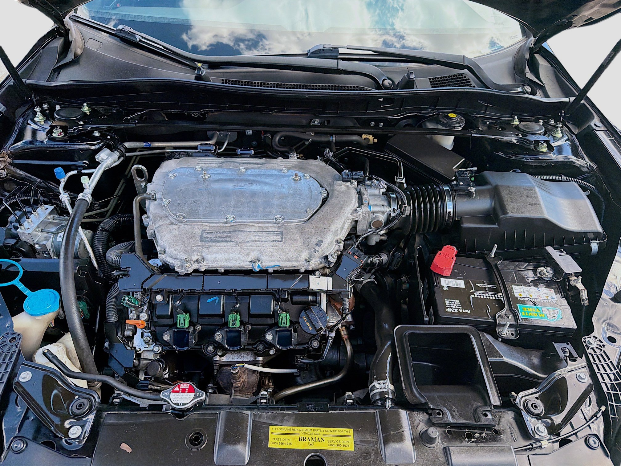 Used 2016 Honda Accord Touring image 28