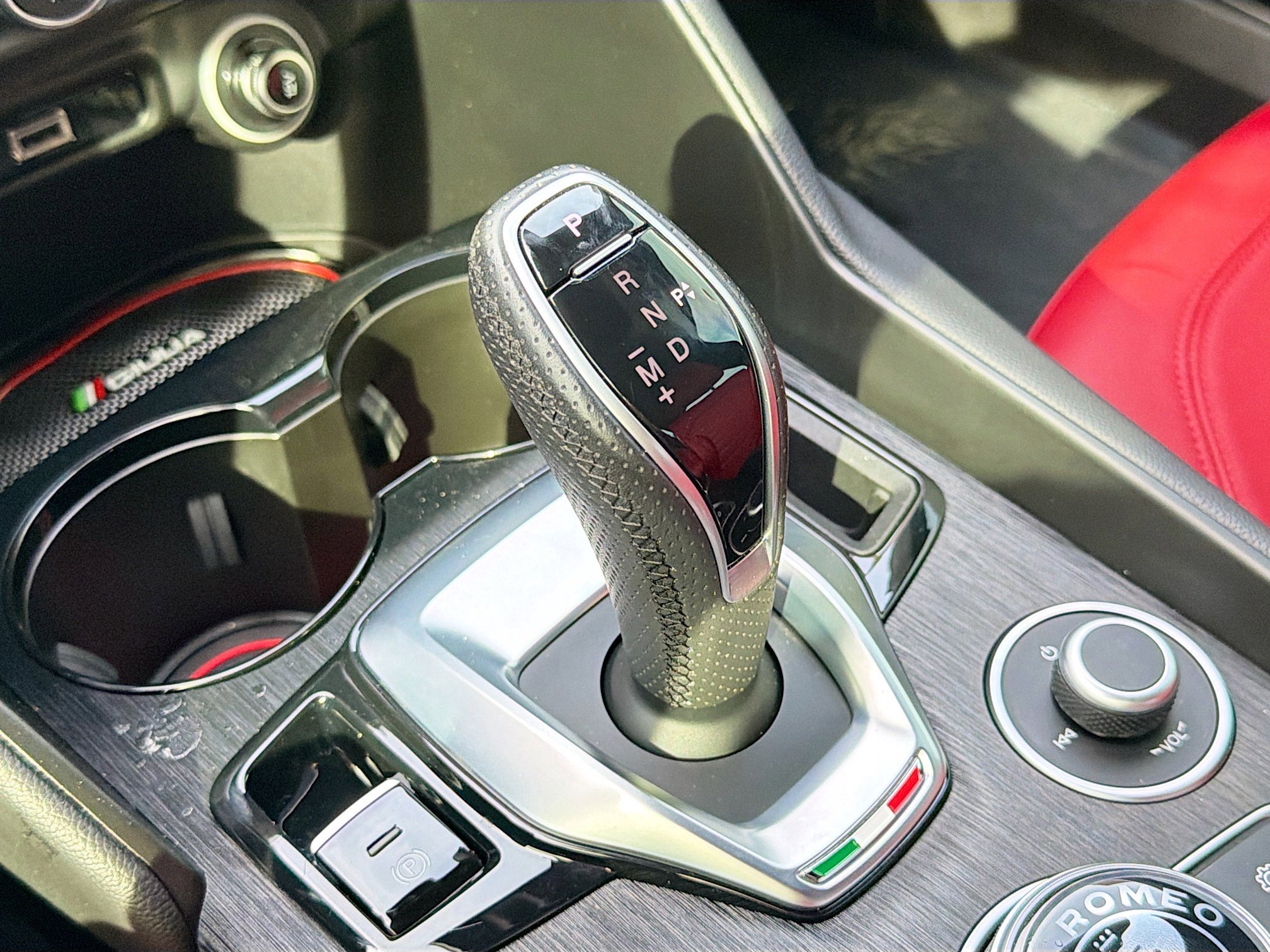 Used 2024 Alfa Romeo Giulia Sprint image 28