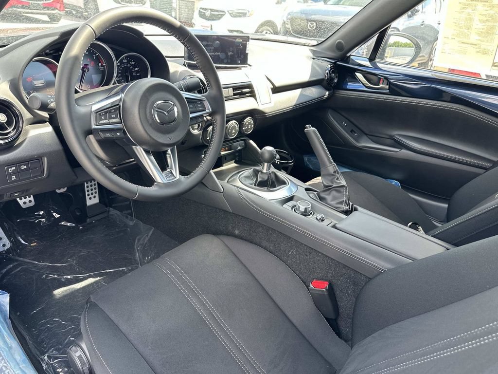 New 2026 MAZDA MX-5 Miata Club w/ Interior Package RWD image 9