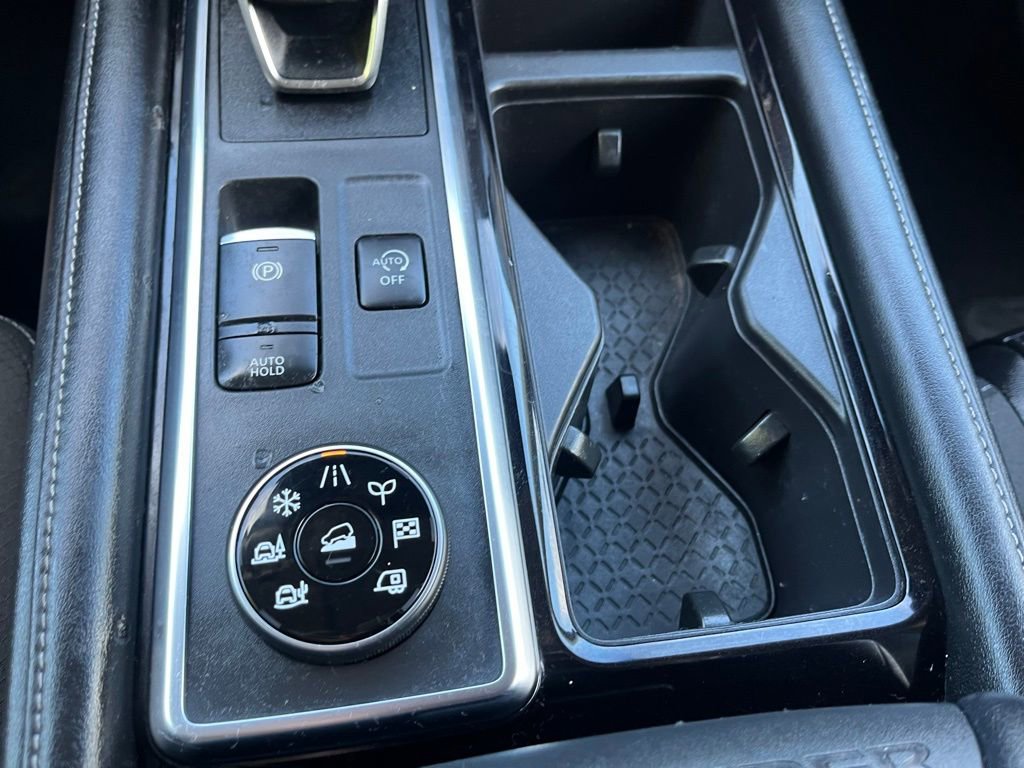 Used 2023 Nissan Pathfinder SL image 40