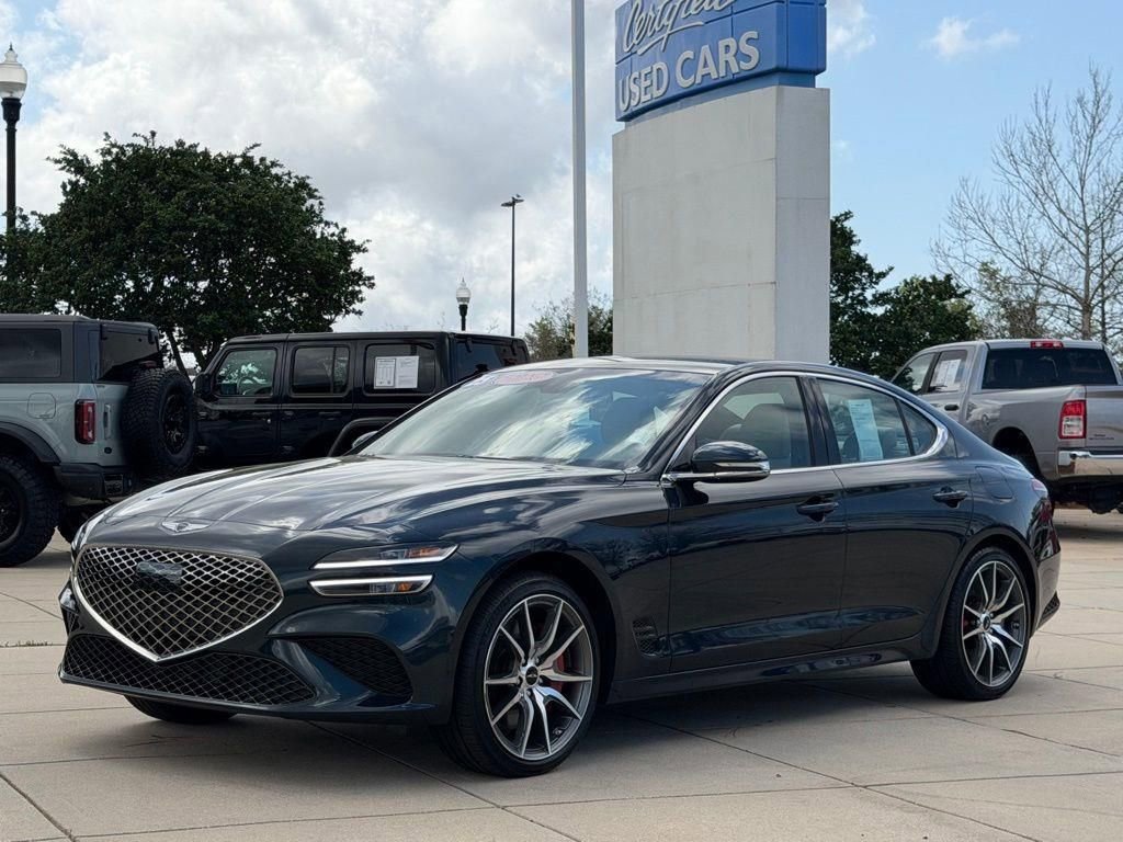 Used 2025 Genesis G70 2.5T image 6